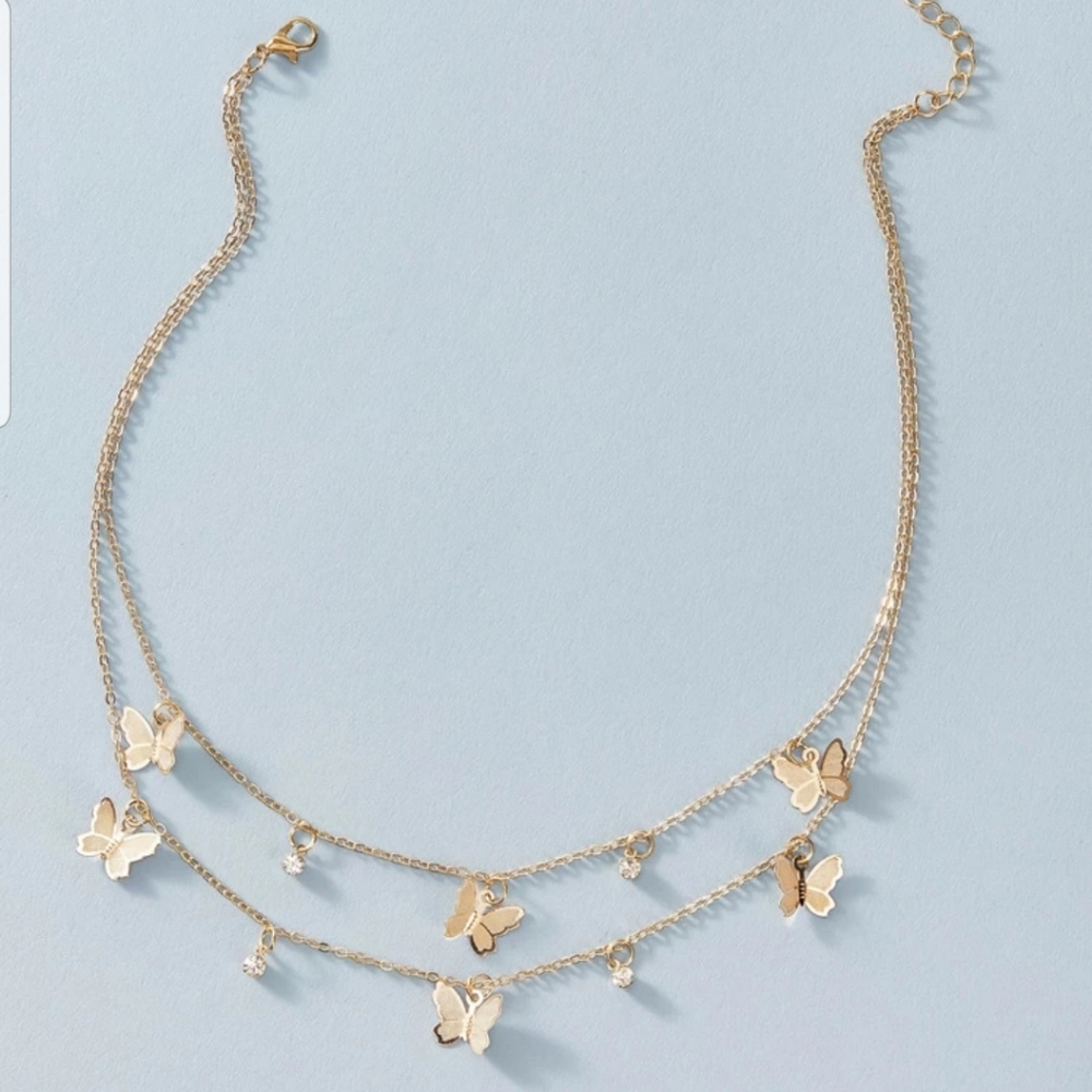 ☆Evelyn☆ Butterfly Necklace - Picture 3 of 3